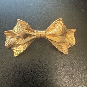 Elegant Gold Bow Barrette